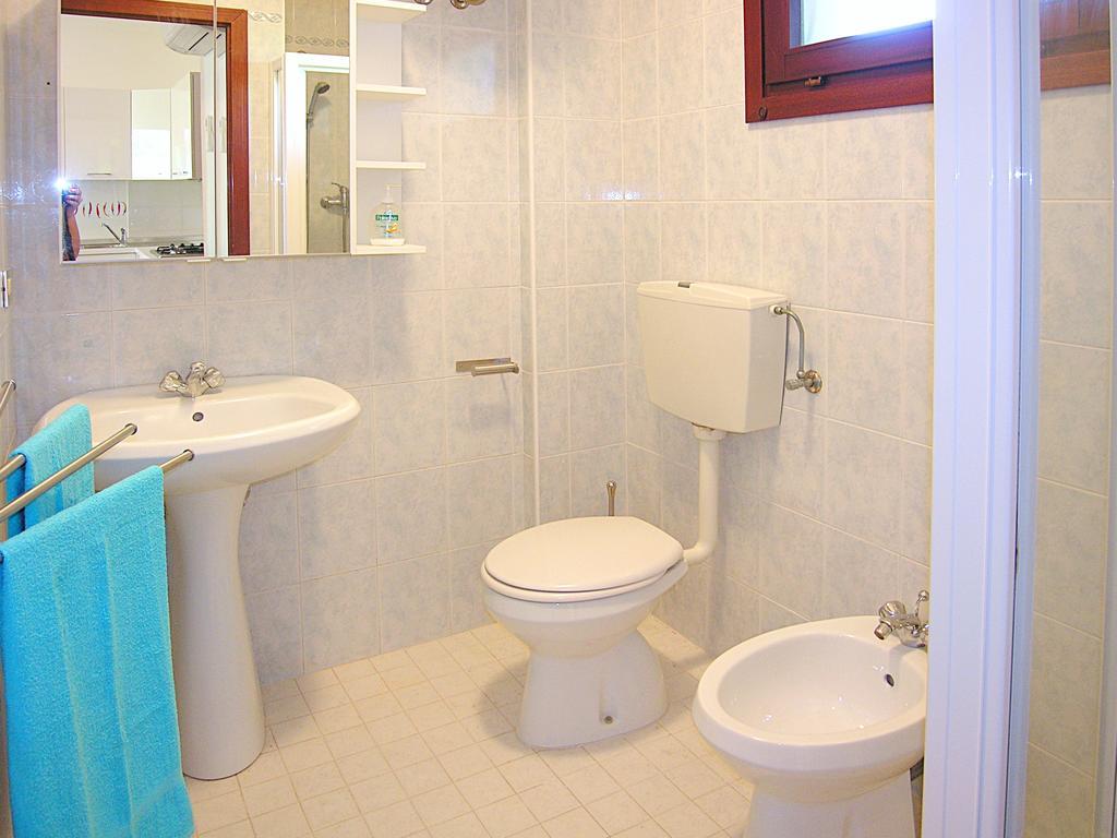 Apartment Gemini Con Piscina Bibione Cameră foto